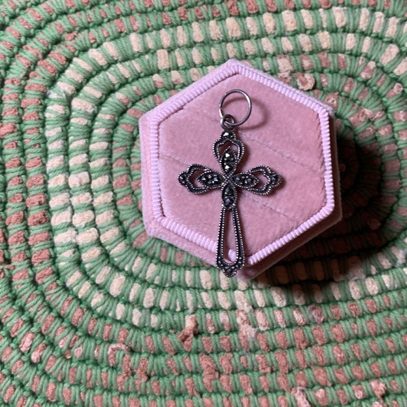 Vintage 025 Sterling Silver Marquisite Cross Pendant - Picture 1 of 12